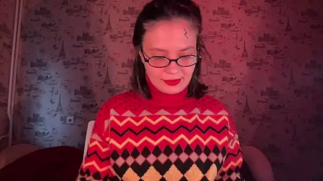 Just Scarlet  online show from 10, 9, 2025