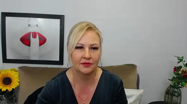 Snapshot of DianaLive chatting on 26, 2, 2025 DianaLive online show from 26, 2, 2025