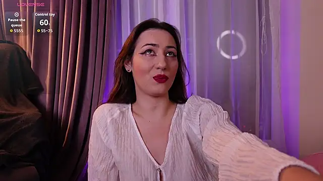 IsoldeBlis online show from 22, 10, 2025