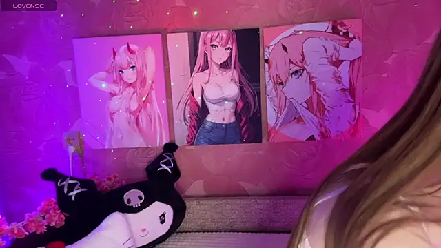 Snapshot of Adele_kawaii chatting on 15, 11, 2025 Adele kawaii online show from 15, 11, 2025