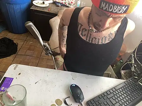 delidemente333 online show from 21, 3, 2025