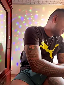 Saipuer31 online show from 5, 12, 2025