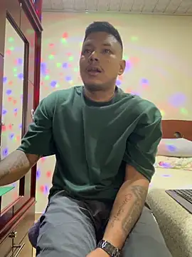 Saipuer31 online show from 19, 12, 2025