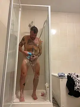 Snapshot of rickalishas8819 chatting on 5, 11, 2025 rickalishas8819 online show from 5, 11, 2025