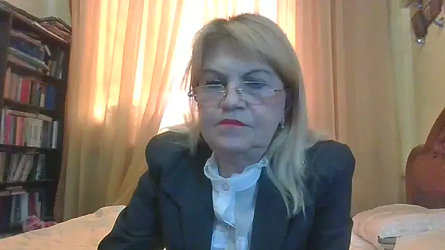 Heidi-Helga online show from 5, 3, 2025