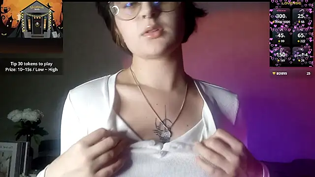 Snapshot of Sonya_mikki chatting on 29, 10, 2025 Sonya mikki online show from 29, 10, 2025