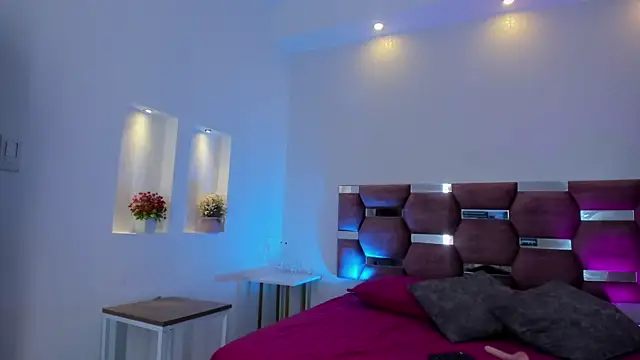 Roxana Karlsson online show from 16, 3, 2025