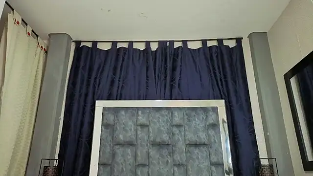 Snapshot of Effie_cooper chatting on 7, 11, 2025 Effie cooper online show from 7, 11, 2025