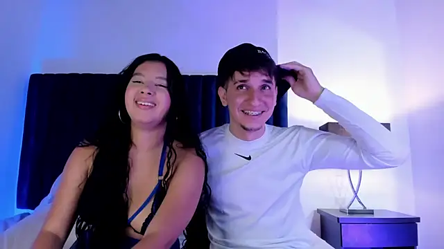 BonnieeAndClyde online show from 9, 10, 2025