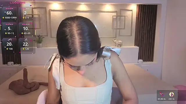 ChloeMoon9 online show from 6, 11, 2025