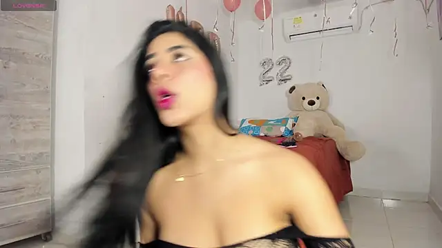 flor herrera01 online show from 13, 1, 2026