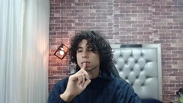 andres ocasio online show from 4, 3, 2025