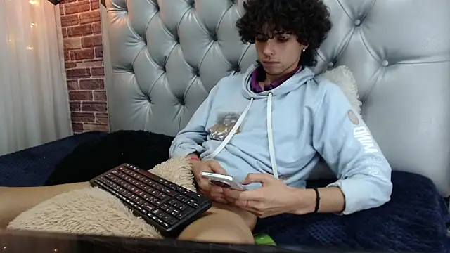 andres ocasio online show from 11, 3, 2025