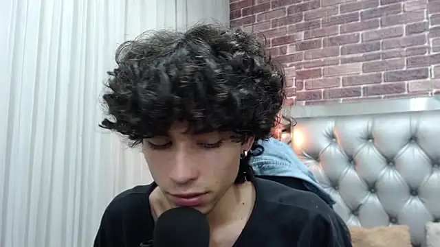 andres ocasio online show from 18, 3, 2025