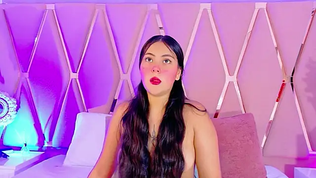 Snapshot of Emily_Black1 chatting on 17, 5, 2026 Emily Black1 online show from 17, 5, 2026