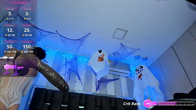 ValentinoMoreti online show from 22, 10, 2025