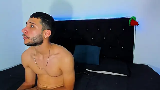 Snapshot of MarcusRosse chatting on 17, 5, 2026 MarcusRosse online show from 17, 5, 2026