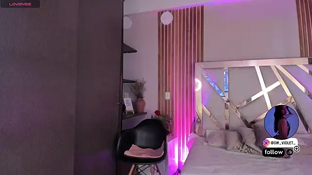 sweetviolet   online show from 14, 4, 2026