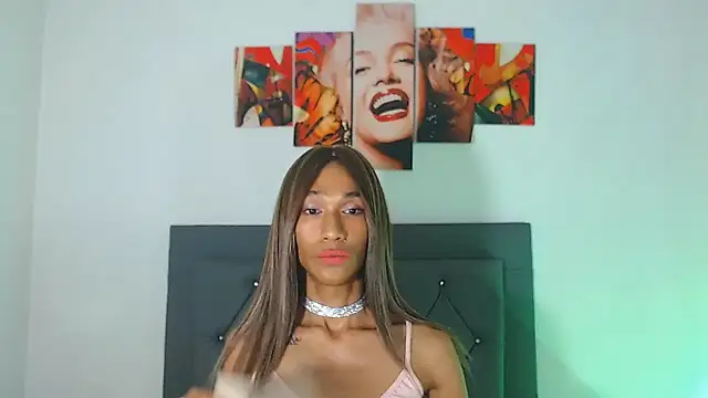 red veltet online show from 19, 4, 2026