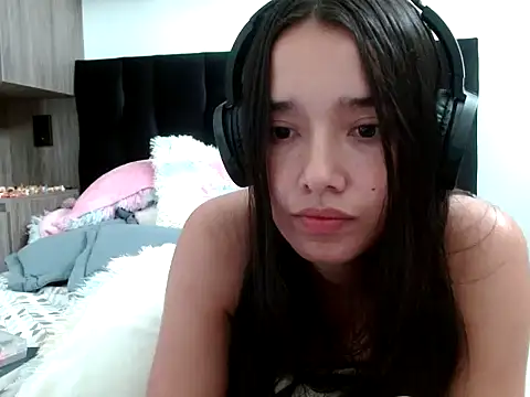  luna 777 online show from 21, 10, 2025