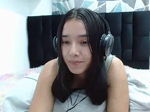 Snapshot of _luna_777 chatting on 9, 10, 2025 luna 777 online show from 9, 10, 2025