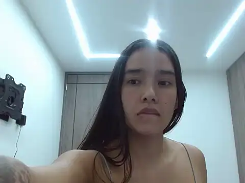 luna 777 online show from 14, 4, 2026
