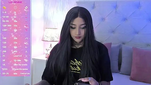 Snapshot of goth_tasha chatting on 24, 4, 2026 goth tasha online show from 24, 4, 2026