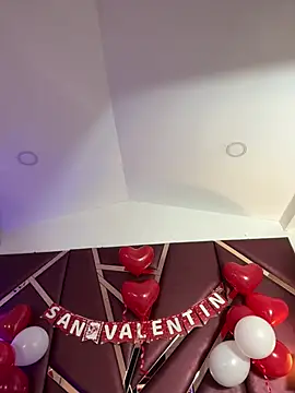 DanielaMedinaa online show from 10, 2, 2026