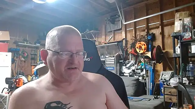 Randomoldguy615 online show from 7, 3, 2026