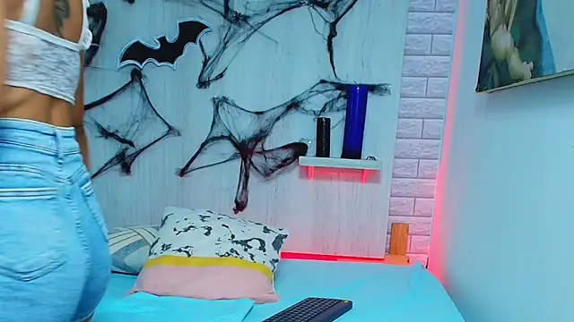 ZaraRousse online show from 27, 10, 2025