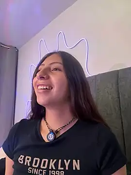 Snapshot of Dirty-Bunnyyy chatting on 10, 7, 2026 Dirty-Bunnyyy online show from 10, 7, 2026