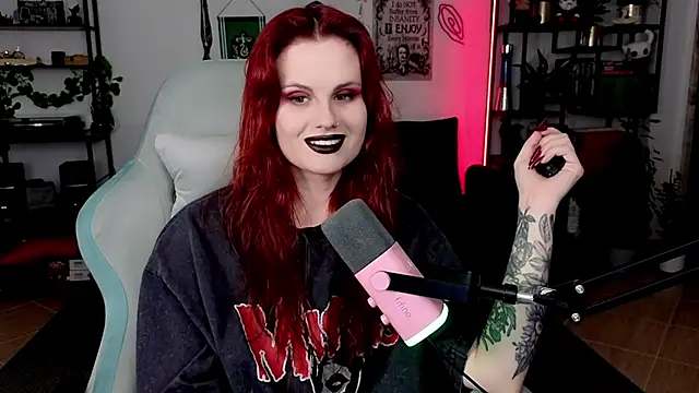 Della Ideal online show from 15, 6, 2026