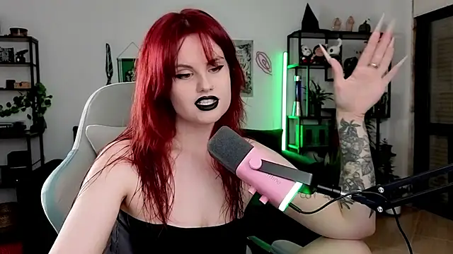 Della Ideal online show from 10, 6, 2026