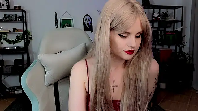 Snapshot of Della_Ideal chatting on 13, 7, 2026 Della Ideal online show from 13, 7, 2026