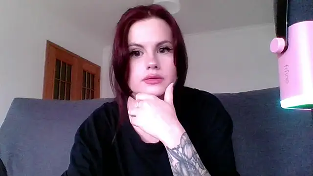 Della Ideal online show from 28, 2, 2025