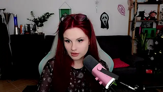 Della Ideal online show from 7, 1, 2026