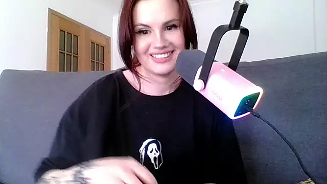 Della Ideal online show from 28, 2, 2025
