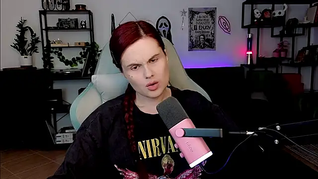 Della Ideal online show from 29, 3, 2026