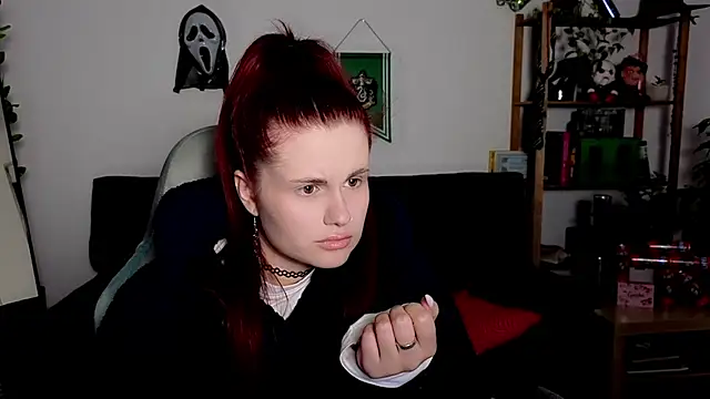 Della Ideal online show from 26, 11, 2025