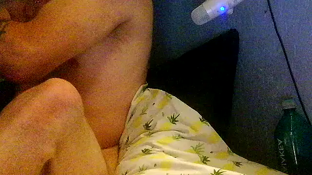 Snapshot of PornStro921 chatting on 18, 5, 2026 PornStro921 online show from 18, 5, 2026