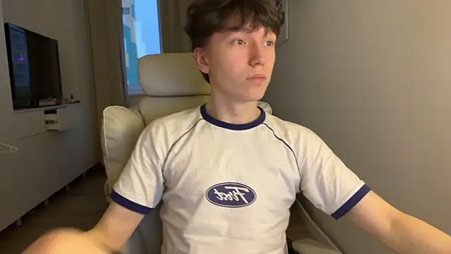 Snapshot of tommy_colson chatting on 25, 10, 2025 tommy colson online show from 25, 10, 2025