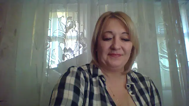Snapshot of ArielXLoveresss chatting on 26, 2, 2025 ArielXLoveresss online show from 26, 2, 2025