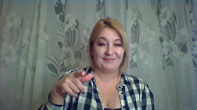 Snapshot of ArielXLoveresss chatting on 25, 2, 2025 ArielXLoveresss online show from 25, 2, 2025