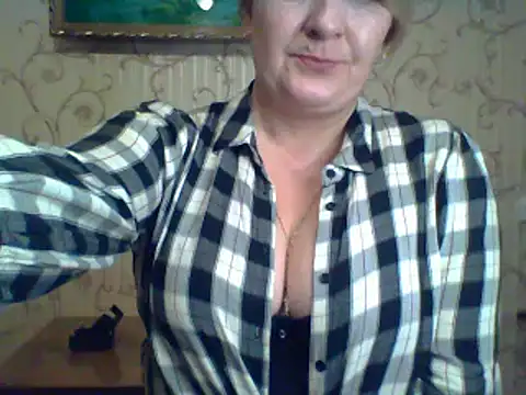 Snapshot of ArielXLoveresss chatting on 7, 3, 2025 ArielXLoveresss online show from 7, 3, 2025