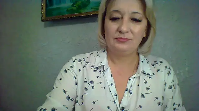 ArielXLoveresss online show from 2, 11, 2025