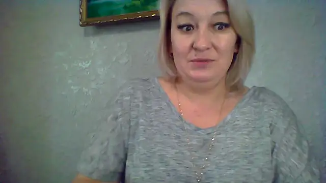 Snapshot of ArielXLoveresss chatting on 17, 10, 2025 ArielXLoveresss online show from 17, 10, 2025