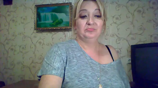 Snapshot of ArielXLoveresss chatting on 11, 9, 2025 ArielXLoveresss online show from 11, 9, 2025