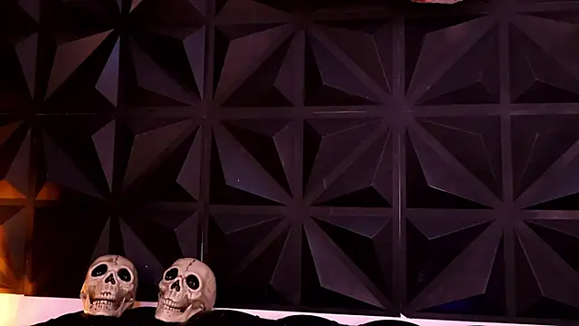 Snapshot of DaphneGlas chatting on 20, 10, 2025 DaphneGlas online show from 20, 10, 2025