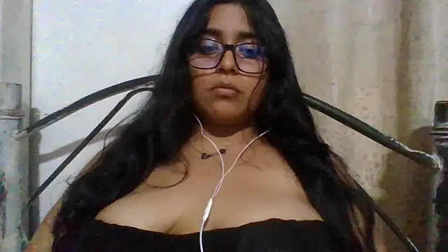 Snapshot of virginbrunette99 chatting on 1, 3, 2025 virginbrunette99 online show from 1, 3, 2025
