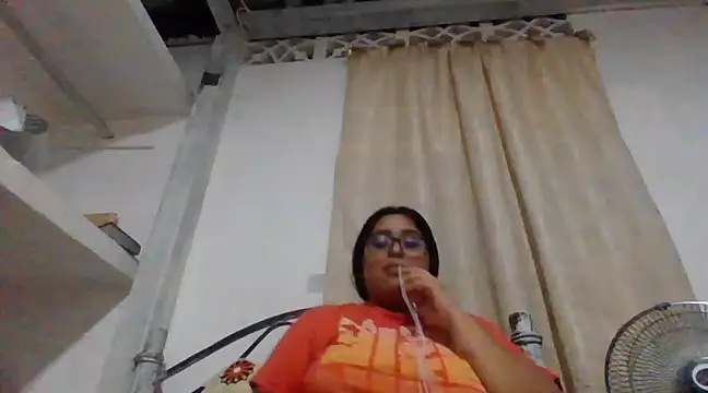 Snapshot of virginbrunette99 chatting on 24, 2, 2025 virginbrunette99 online show from 24, 2, 2025